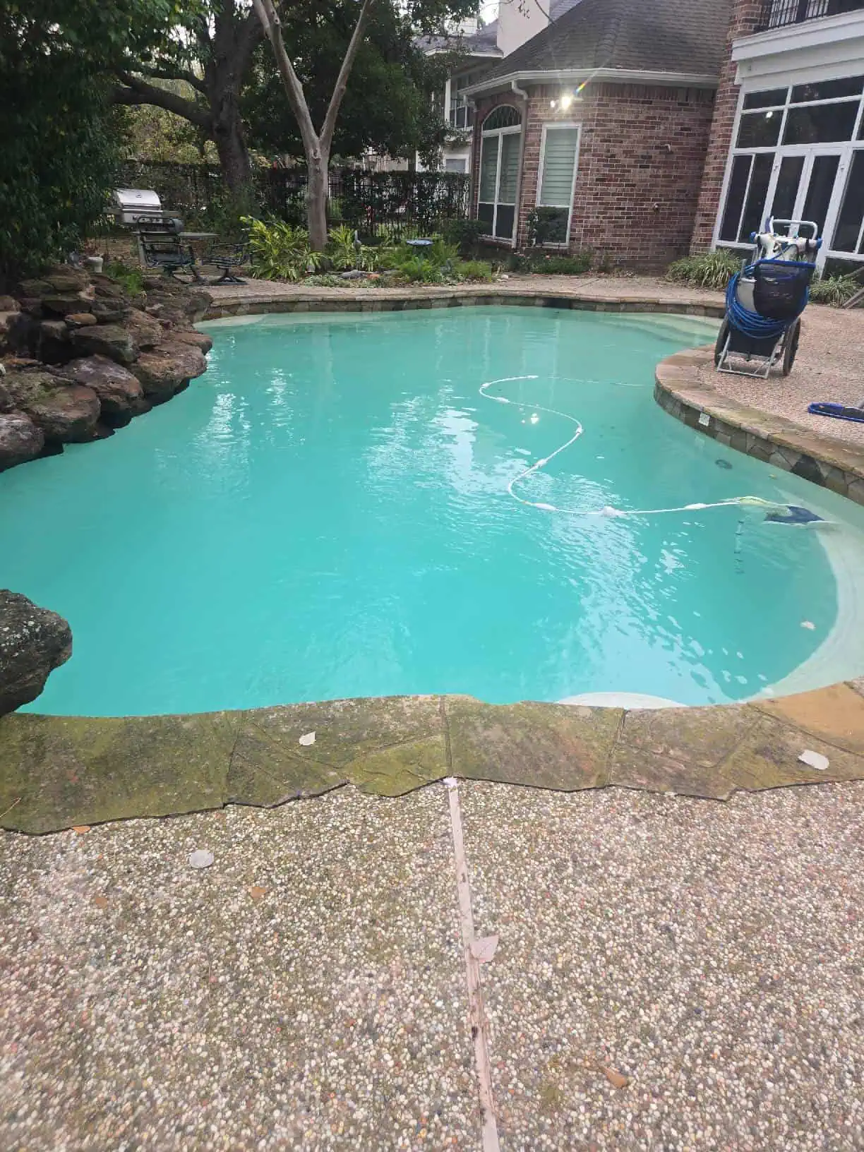 pool cleaning service cypress tx