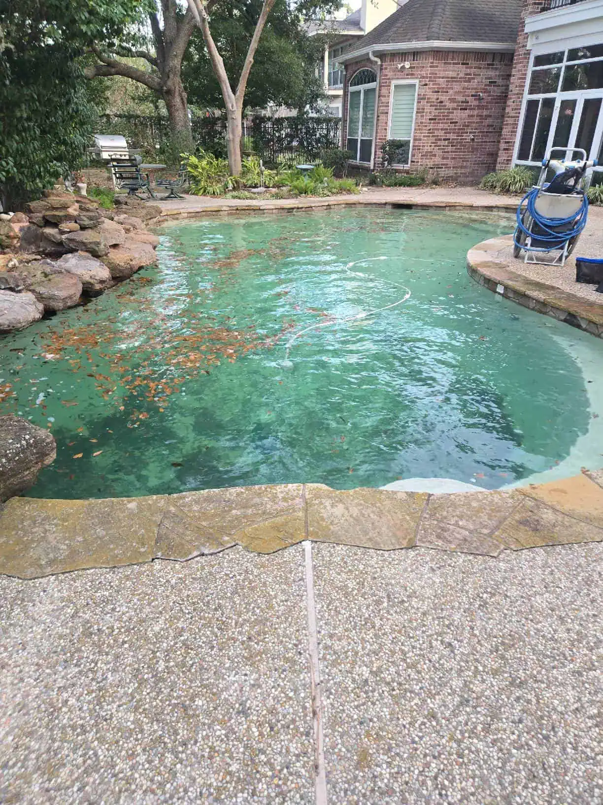 weekly pool cleaning houston tx