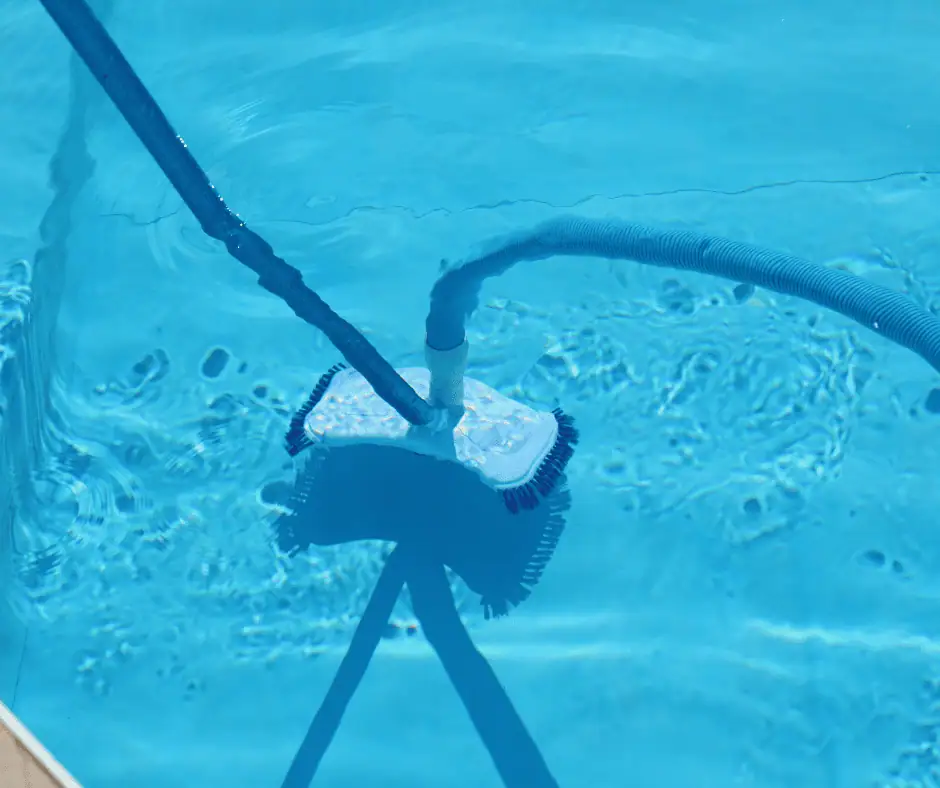 Pool vacuuming service in cypress